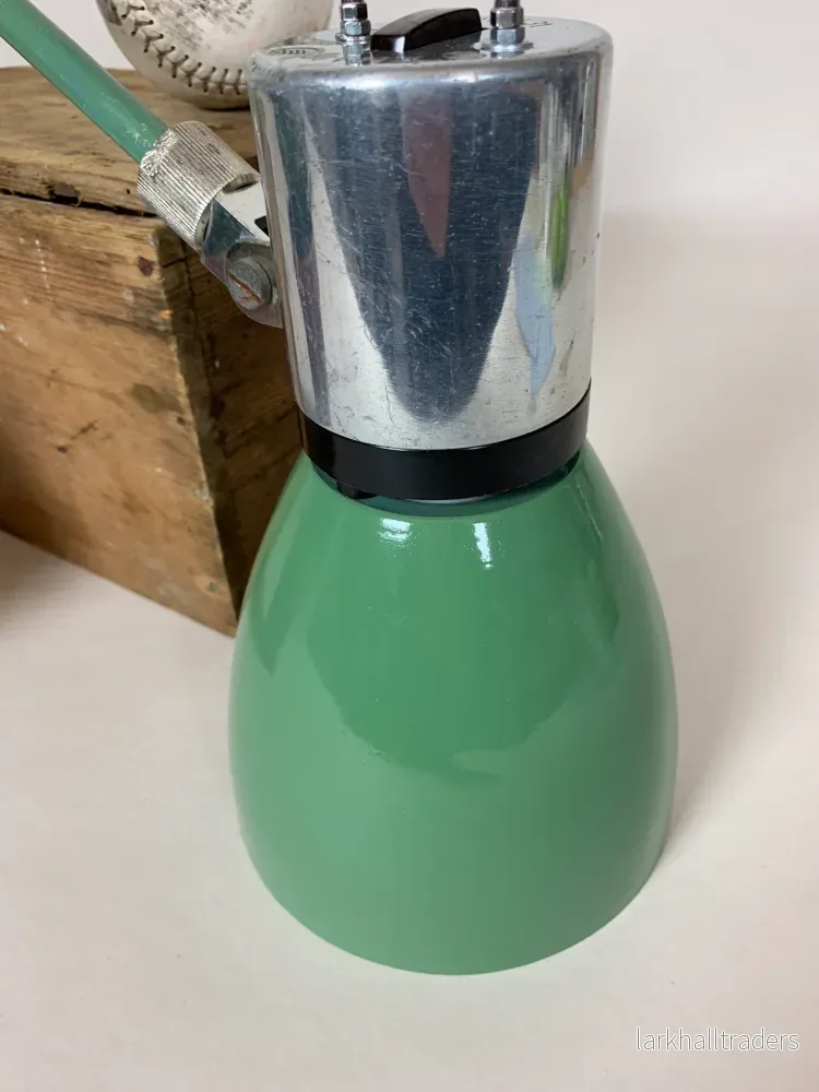 Vacker industriell grön vägg- eller bordslampa - Bild 3