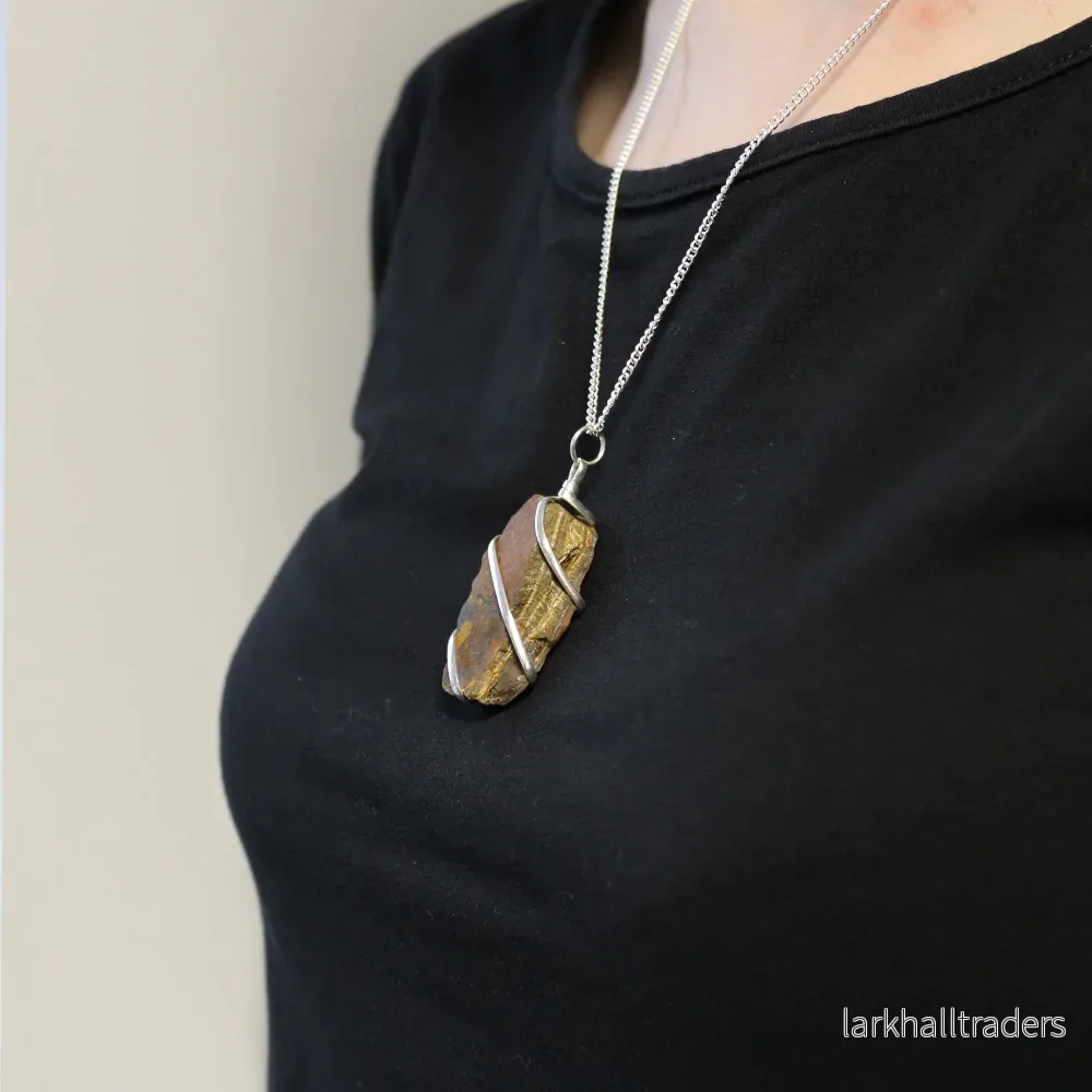 Halsband med tigeröga – kaskadtråd - Bild 3