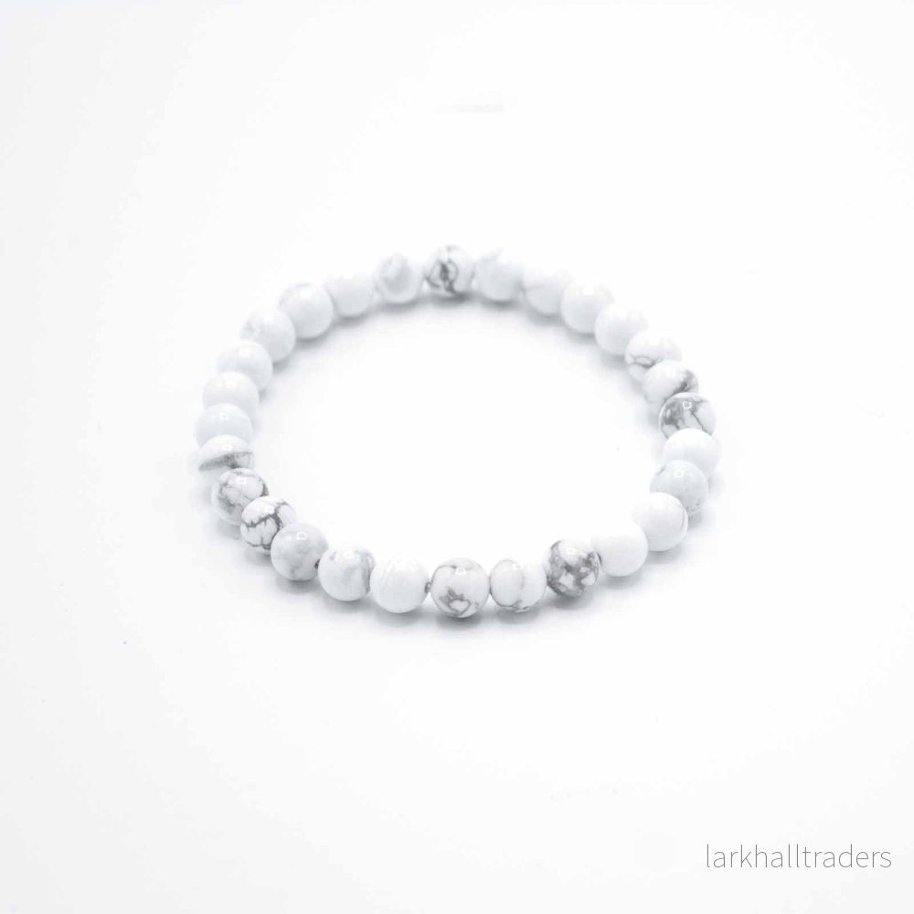 Armband med vit jaspis