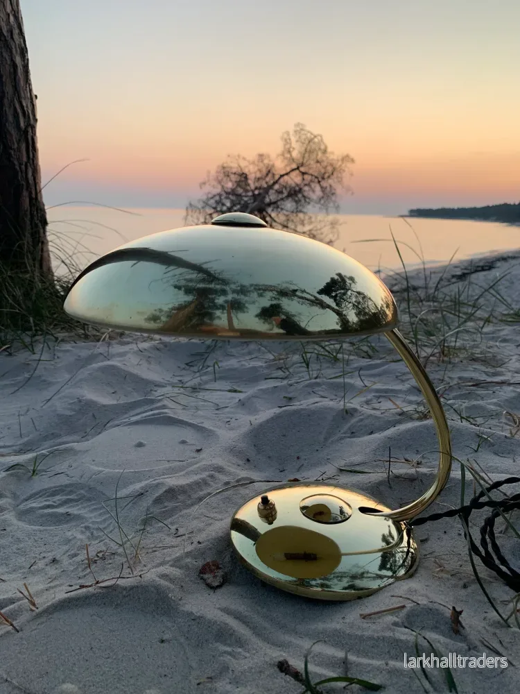 Vacker liten Helo i mässing med fin patina - Bild 3