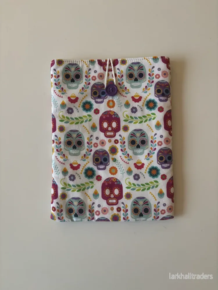 Book Sleeve White Skull Book Sleeve White Skull