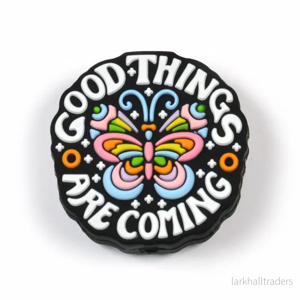 Motivpärla i silikon med fjäril "Good Things..."