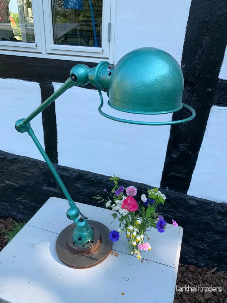 Jielde i grönt med två armar och av/på-knapp - Bild 2