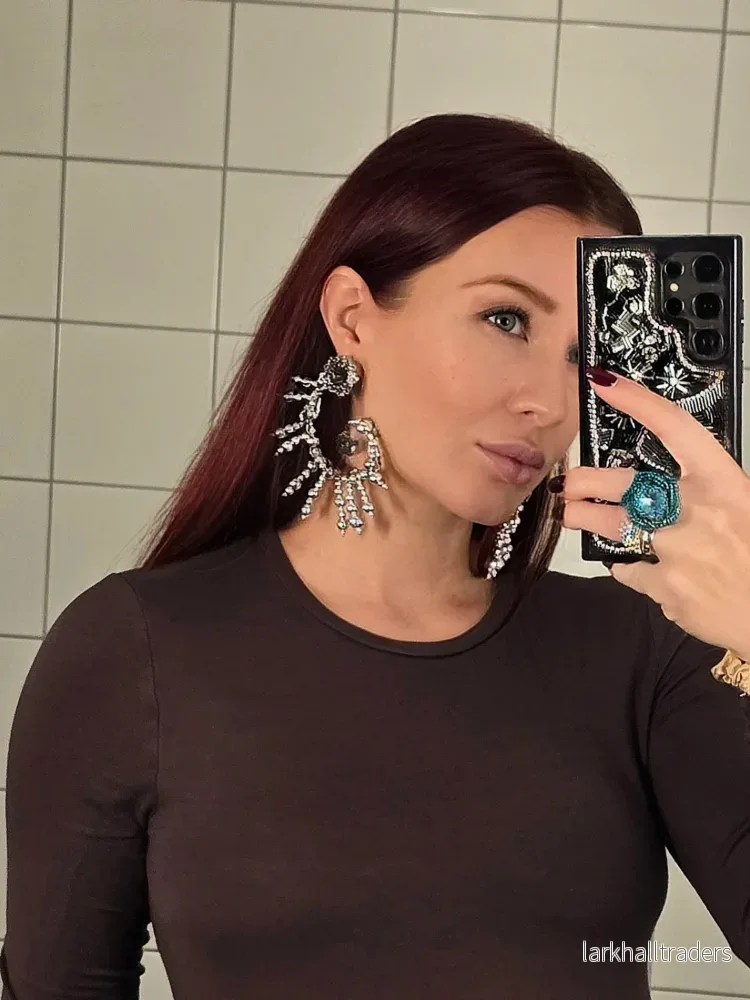“Artistic Echo” Unika Kristall- och Pärlörhängen - Bild 3
