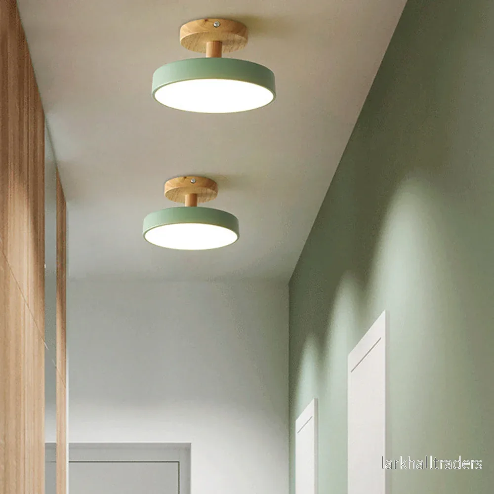 Nörd – Skandinavisk taklampa med träbas och mjuk pastellfärgad design - Bild 3