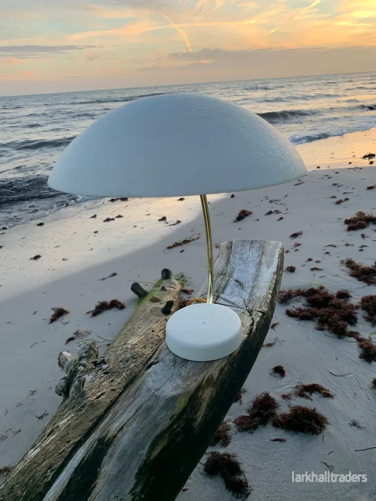 Kosacklampa - Krämfärgad med arm i mässing - Bild 3