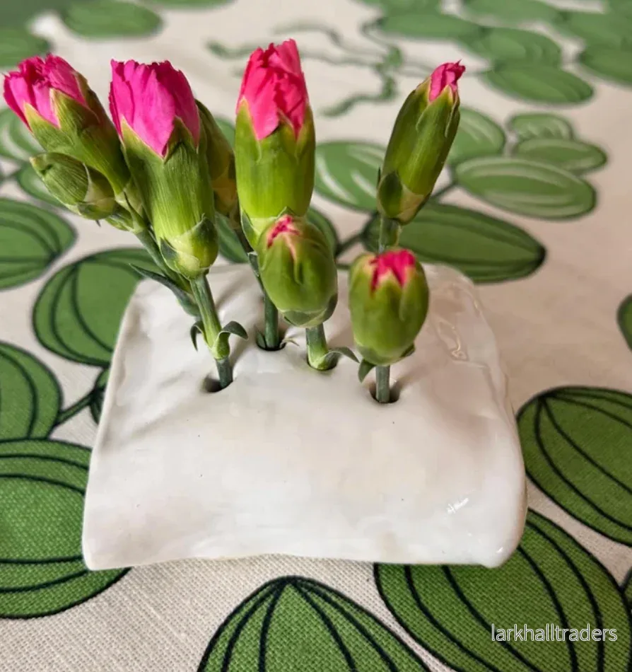 Seven kinds of flowers in the pillow Vas Mellan Seven kinds of flowers in the pillow Vas Mellan