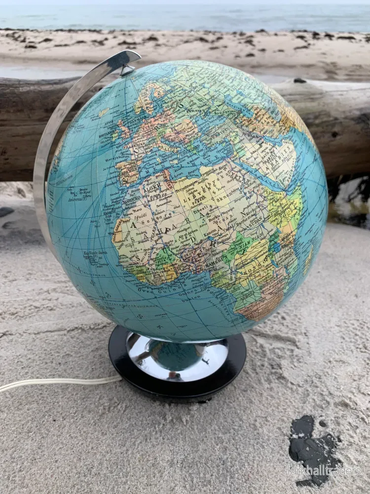 Glasklot med ljus