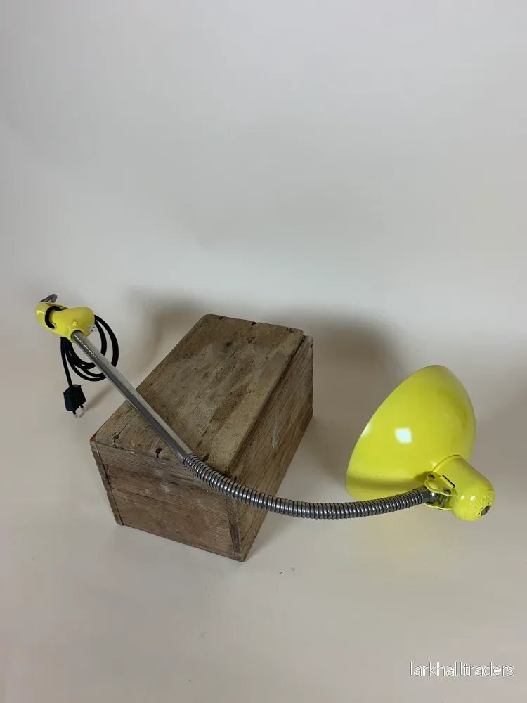 Kaiser Idell arkitektlampa med flexarm – Gul