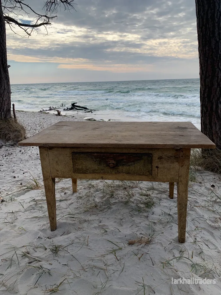 Bord från ett bageri i Sverige - Bild 3
