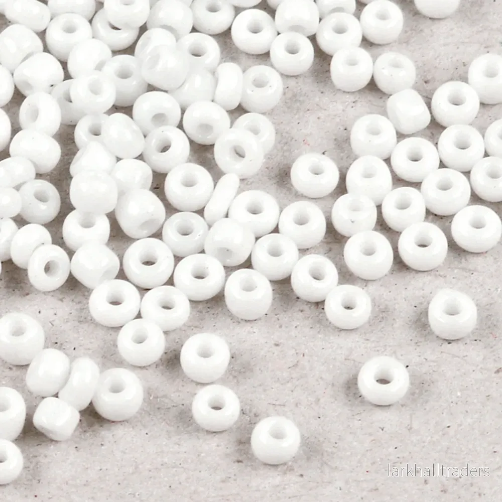 Seed Beads, 4mm, opak vit Seed Beads, 4mm, opak vit