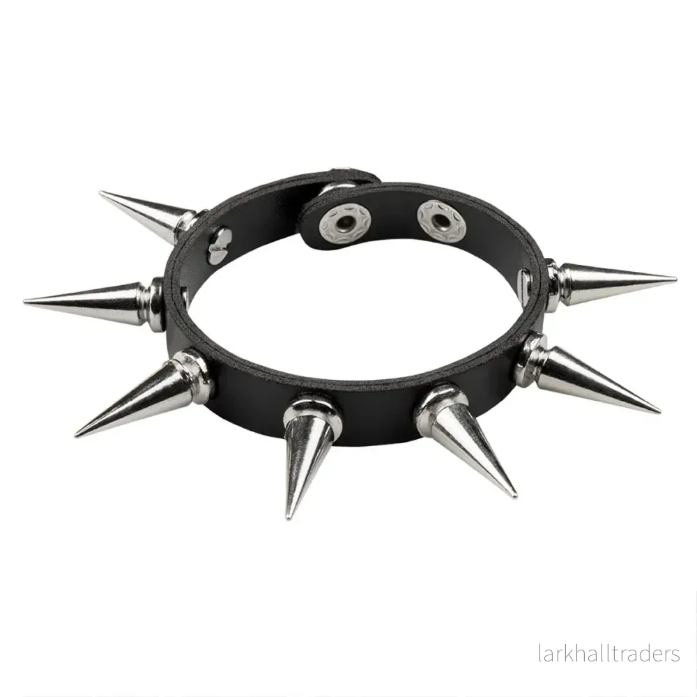 Armband, nitar svart Armband, nitar svart