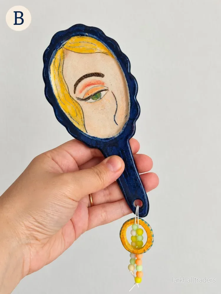 Mirror Portrait – Keramisk Handspegel - Bild 3