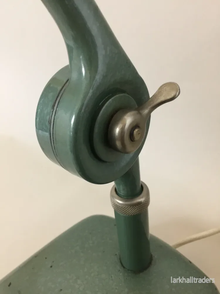 Snygg PeFeGe-lampa i vacker design - Bild 2