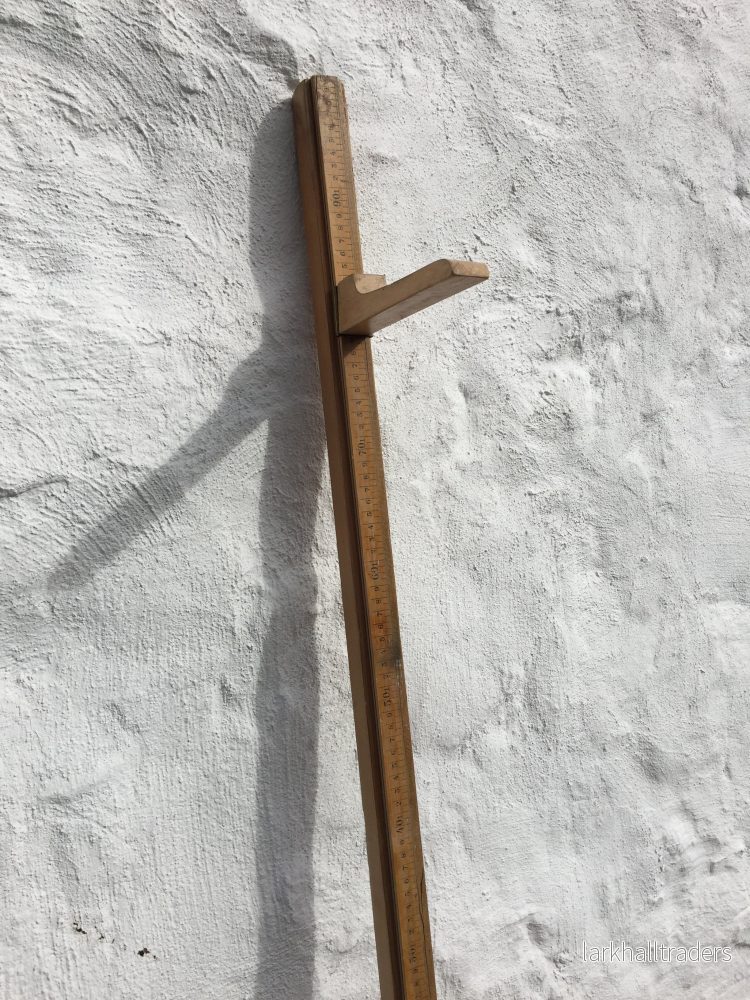 Gammal och vacker måttstav från doktorn