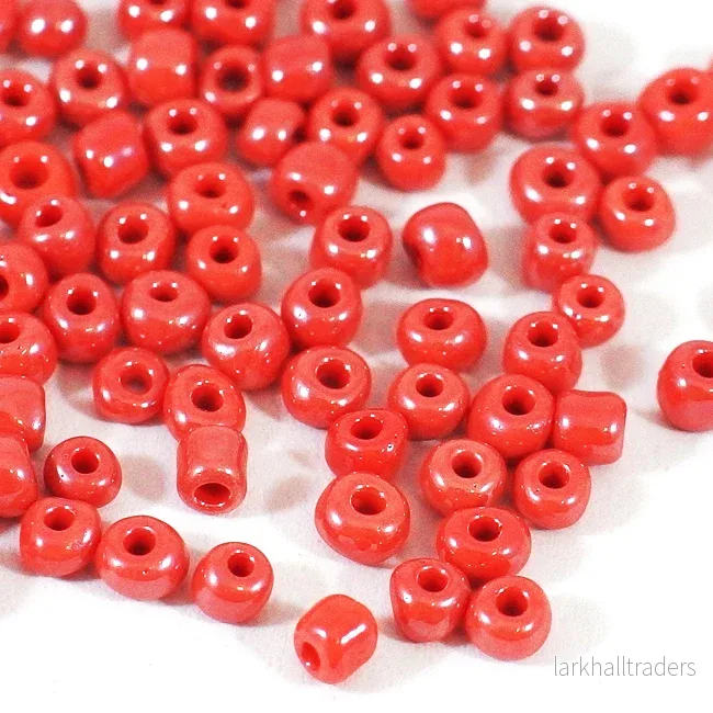 Seed Beads, 4mm, lustered röd, 30g Seed Beads, 4mm, lustered röd, 30g