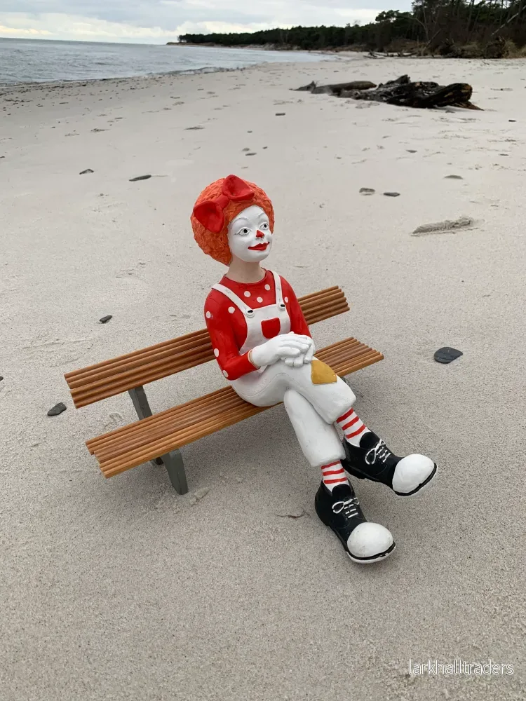 Clown på bänk - Bild 3