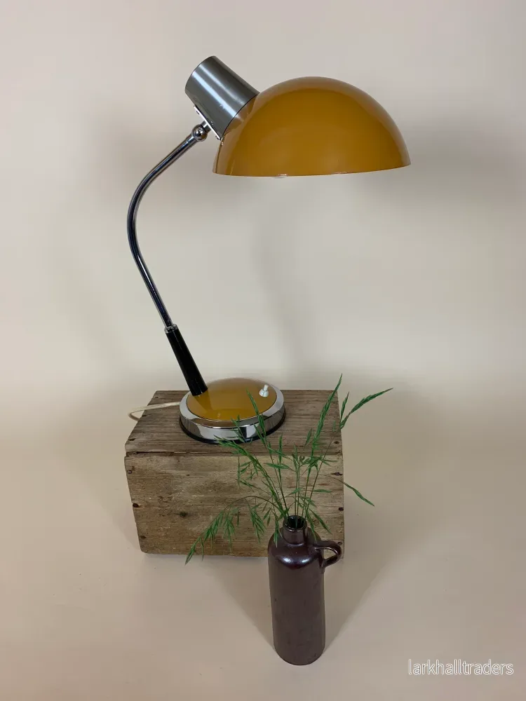 Fin retrolampa – Currygul Fin retrolampa – Currygul