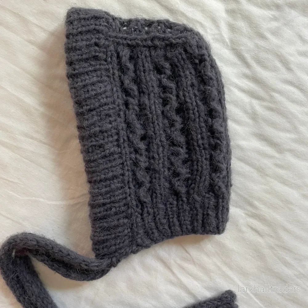 Bonnet – Mörkgrå