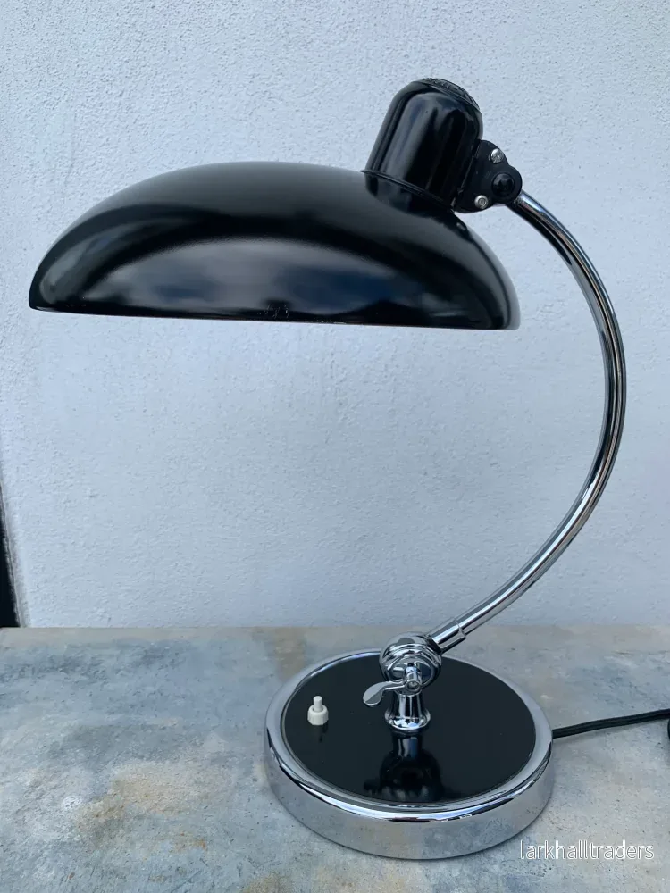Kaiser Idell 6631 President – Original Svart Kaiser Idell 6631 President – Original Svart