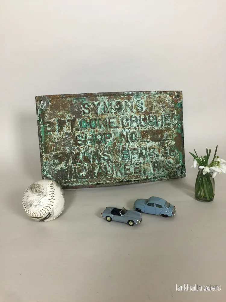 Vacker och svängd gammal skylt med mycket fin patina - Bild 2
