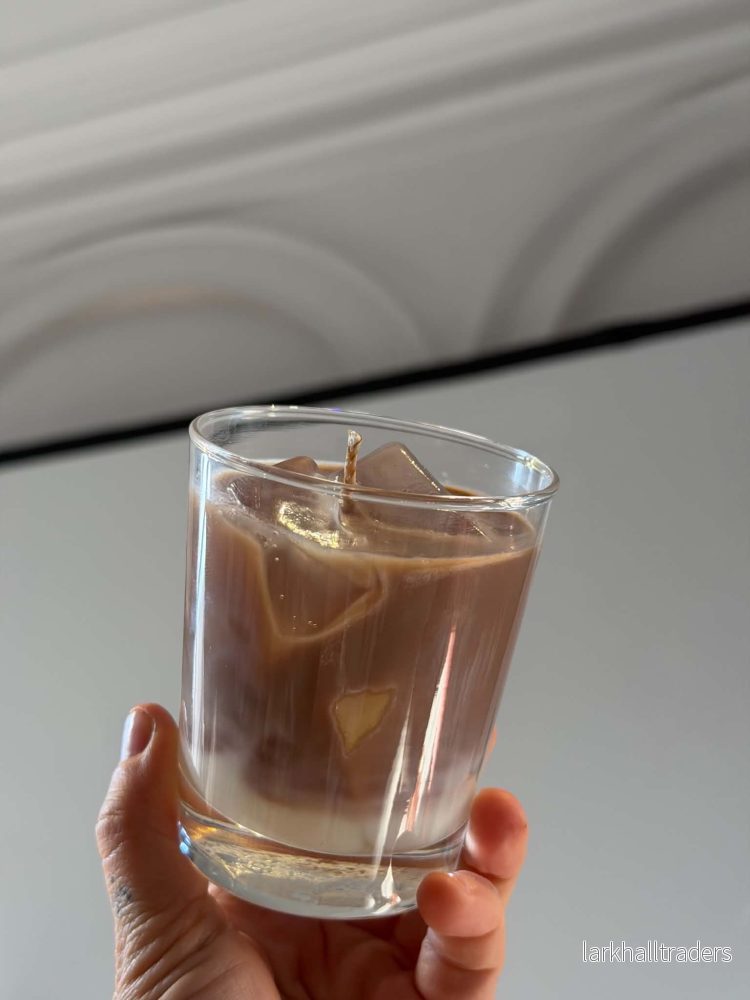 ICE COLD COFFEE. Ljus ICE COLD COFFEE. Ljus
