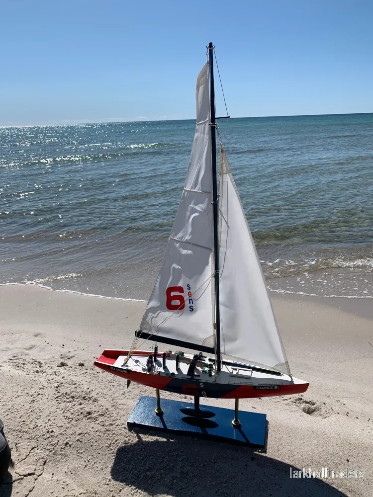 Modellfartyg från America's Cup