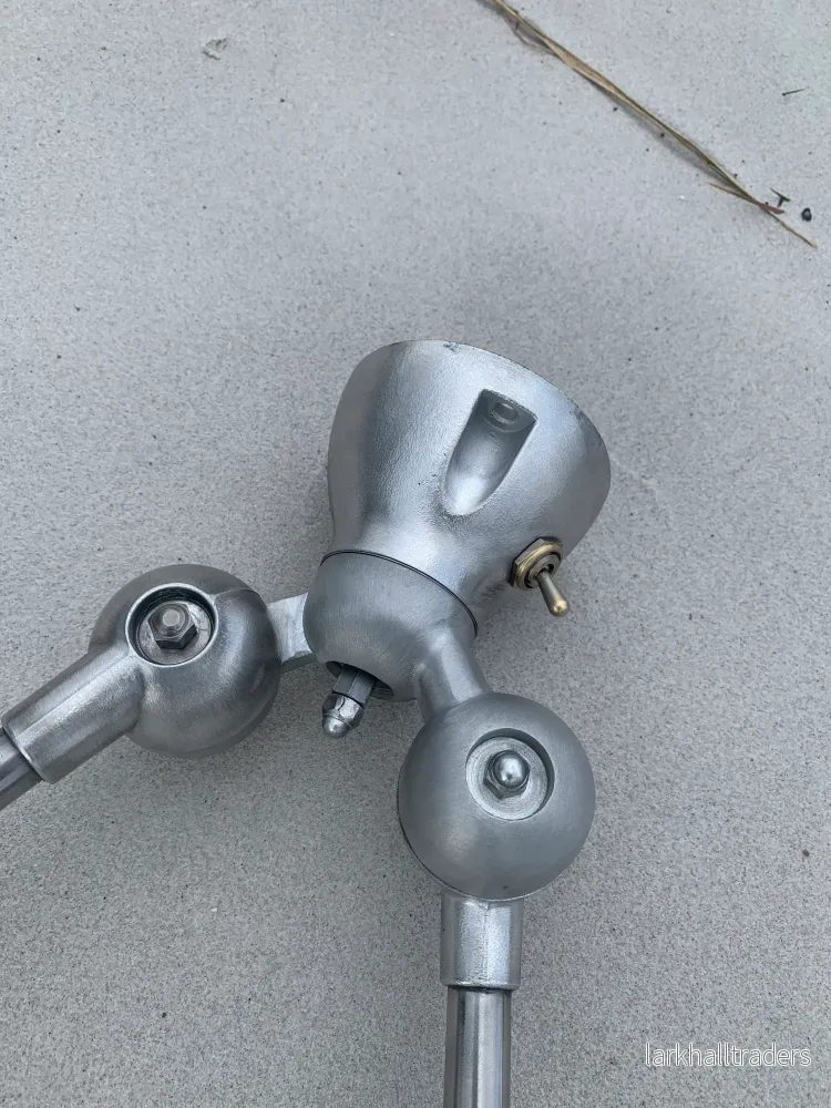 Jieldé tak- eller vägglampa med två och två armar - Bild 3