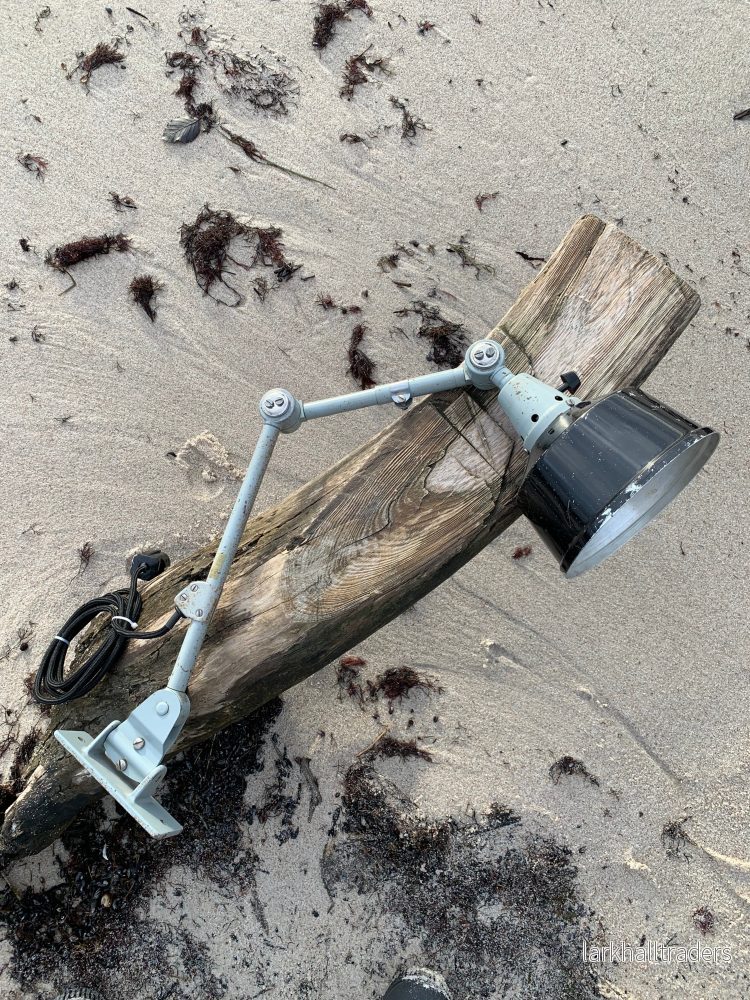 Midgard lampa av Curt Fischer