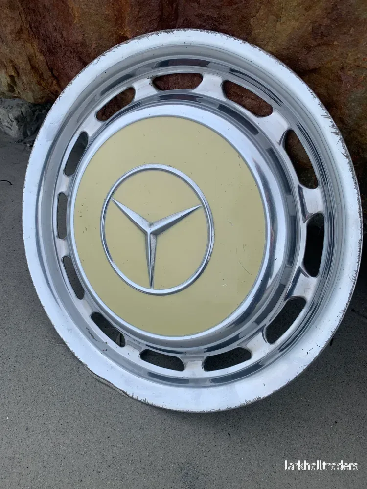 Mercedes navkapsel Mercedes navkapsel