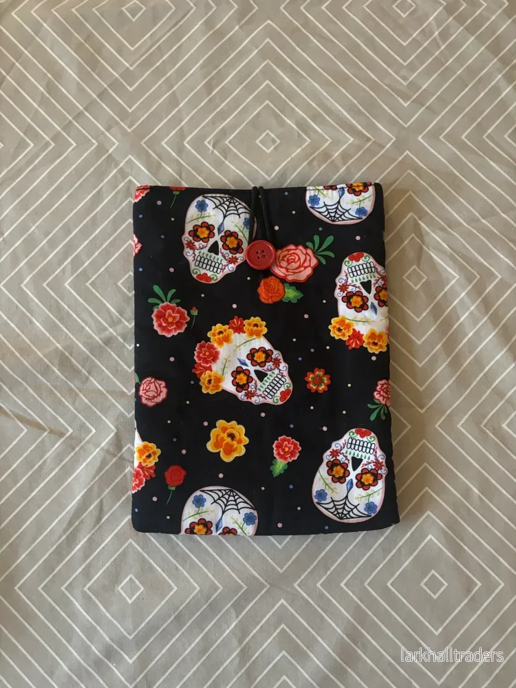 Book Sleeve Black Skull Book Sleeve Black Skull