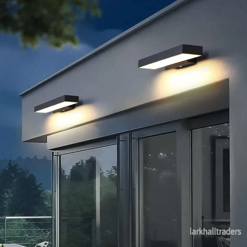 Minimalistisk LED-vägglampa utomhus med rörelsesensor Minimalistisk LED-vägglampa utomhus med rörelsesensor