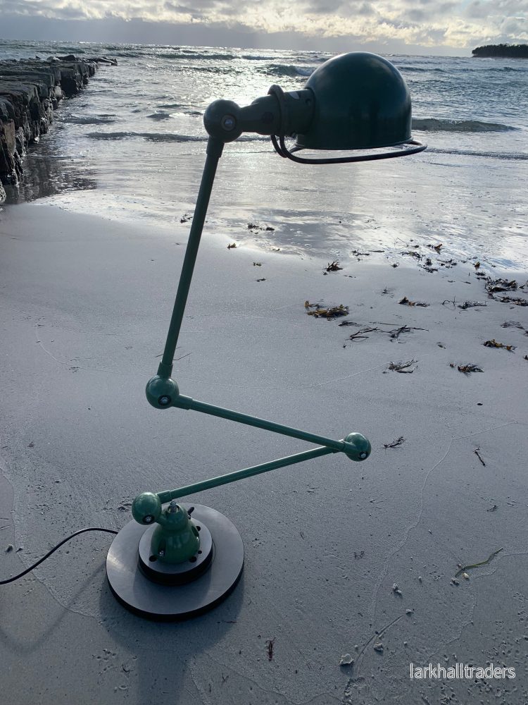 Jieldé bords-/golvlampa med 3 armar – Grön Jieldé bords-/golvlampa med 3 armar – Grön