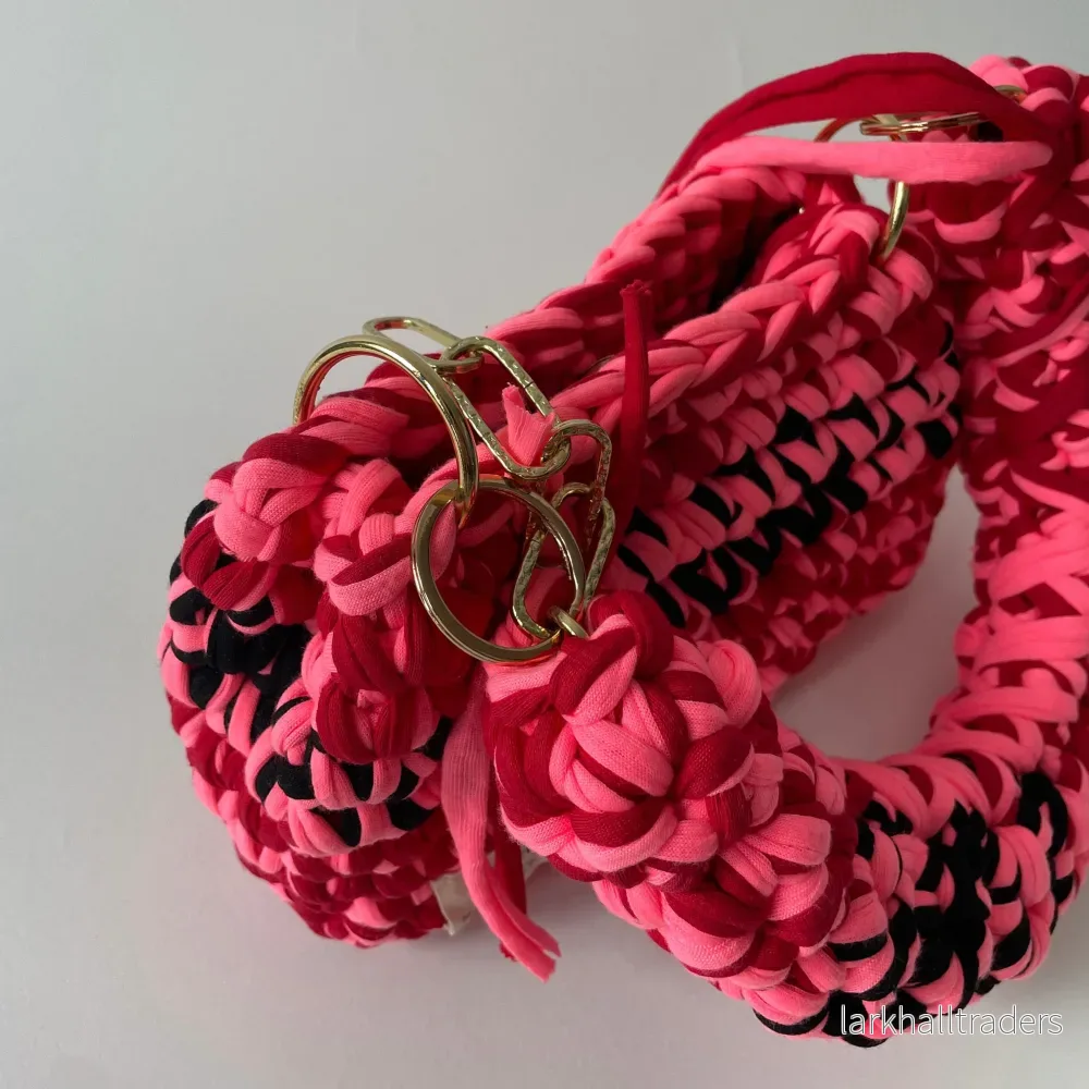 Red/Svart/Rosa JOE virkad väska - Liten - Bild 2