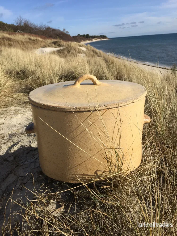 Mycket stor och mycket läcker fransk burk med lock