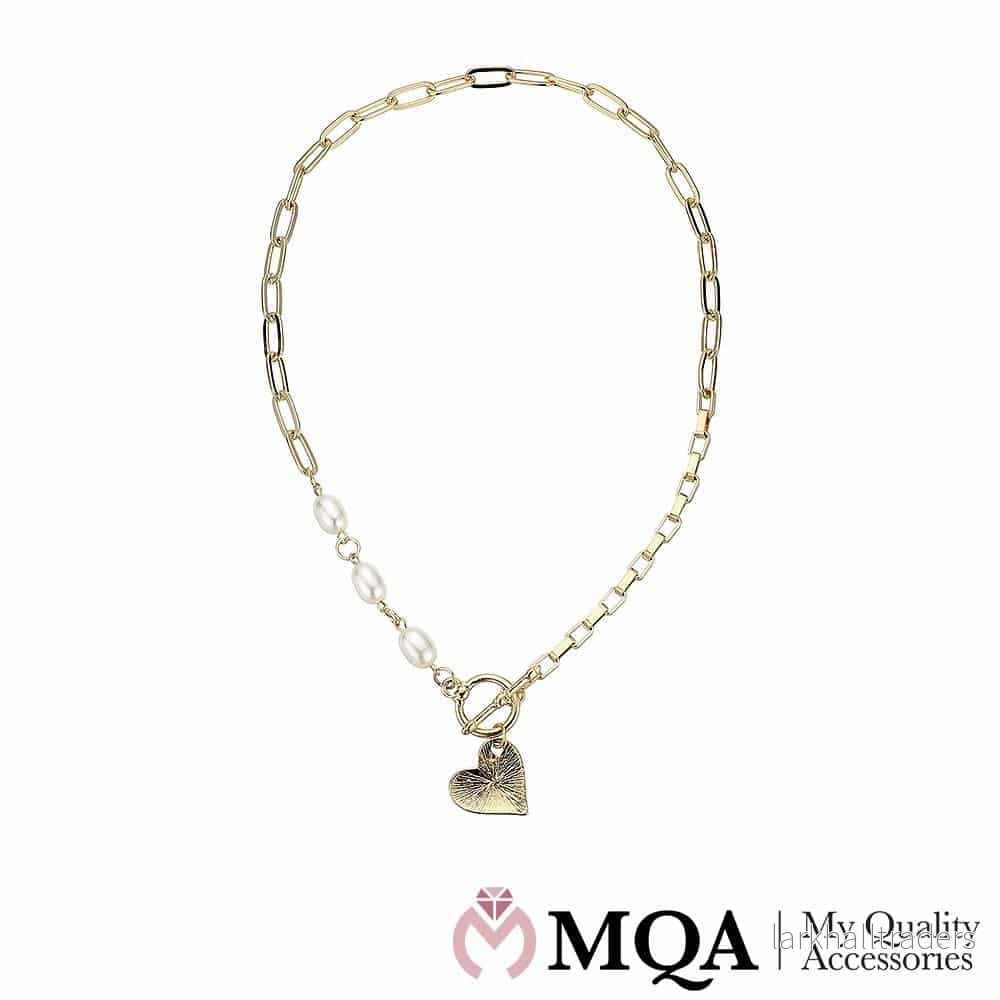 Halsband guldfärgat, pärlor, hjärthänge, justerbart Halsband guldfärgat, pärlor, hjärthänge, justerbart