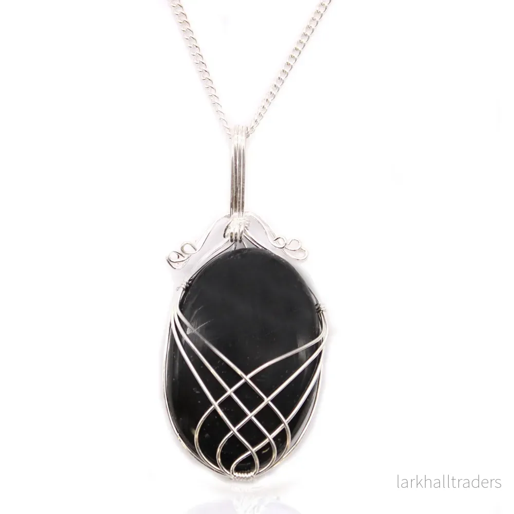 Halsband med svart onyx – swirltråd