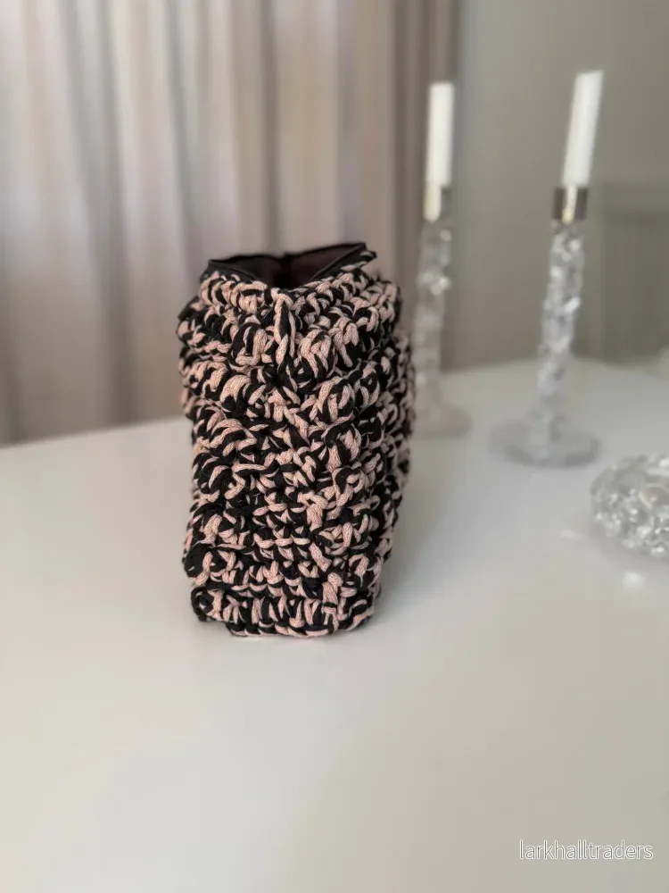 Virkad bubblig necessär, beige/svart - stor storlek - Bild 2